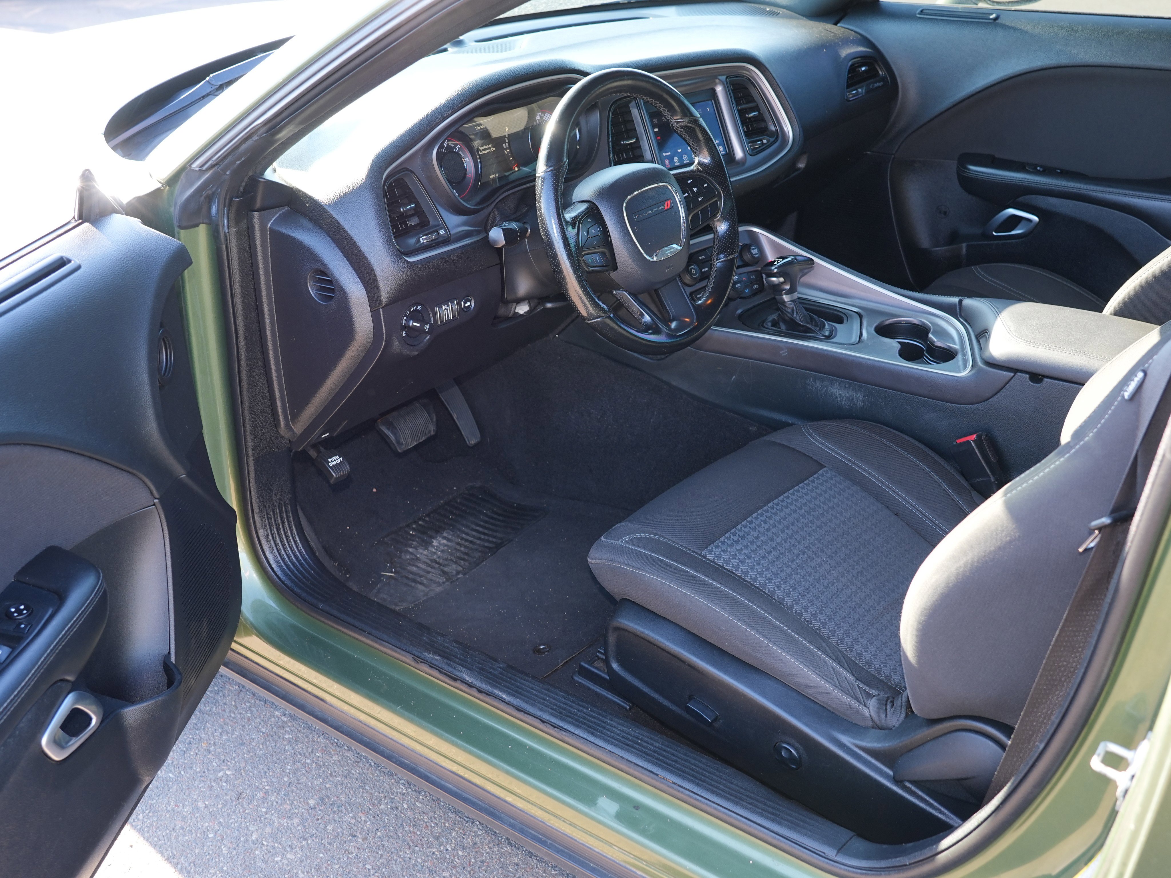 Used 2020 Dodge Challenger SXT w/ Blacktop Package image 17