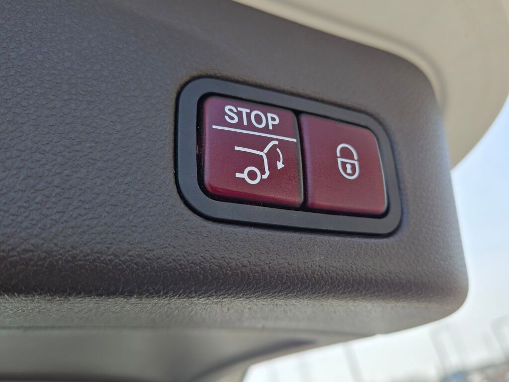 Used 2018 Mercedes-Benz GLE 350 4MATIC image 26