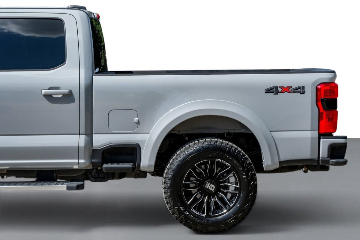 Used 2025 Ford F250 Lariat AWD/4WD image 12