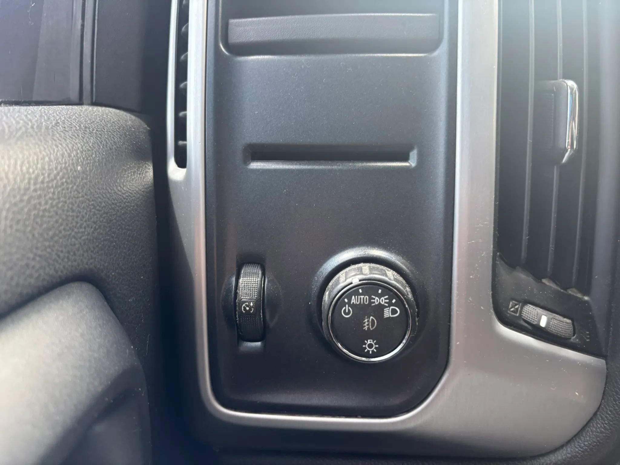 Used 2016 GMC Sierra 1500 SLE w/ SLE Value Package RWD image 20