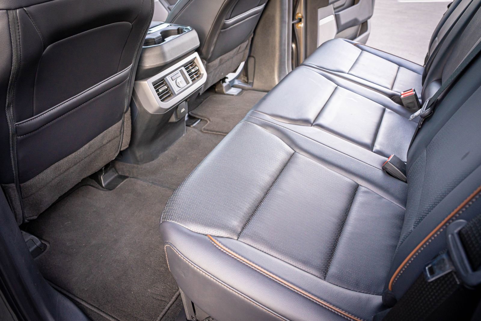 Used 2025 Ford F350 Lariat w/ Lariat Ultimate Package image 32