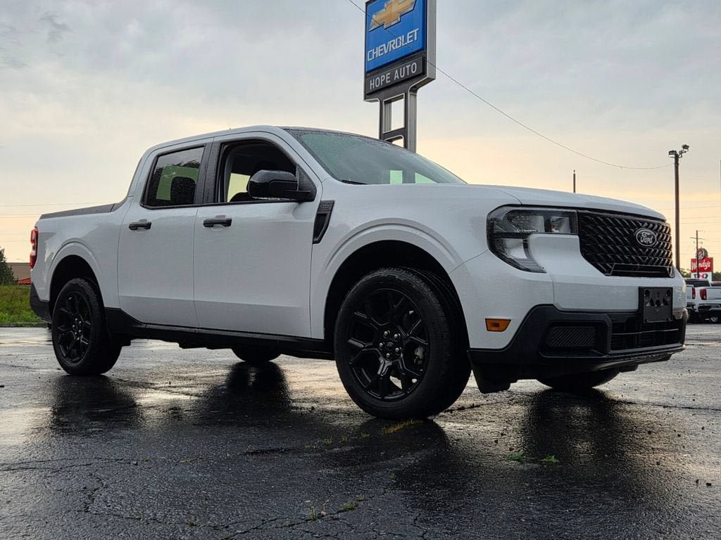 Used 2025 Ford Maverick XLT w/ Black Appearance Package AWD/4WD image 28