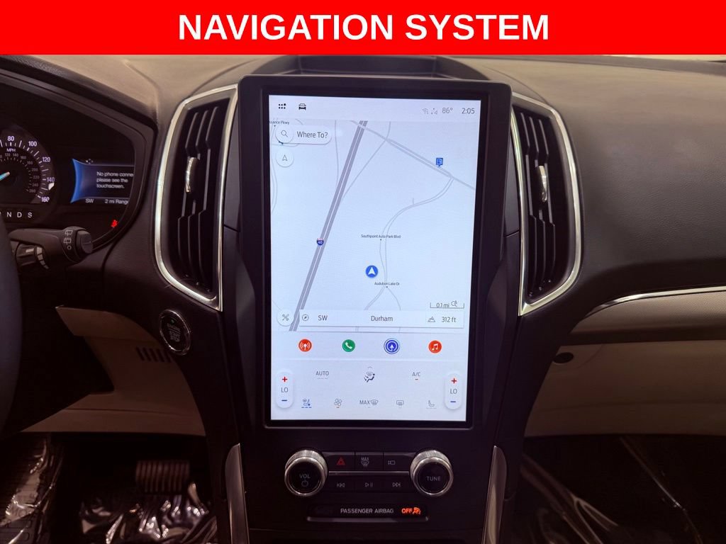 Used 2022 Ford Edge Titanium w/ Equipment Group 301A AWD/4WD image 9