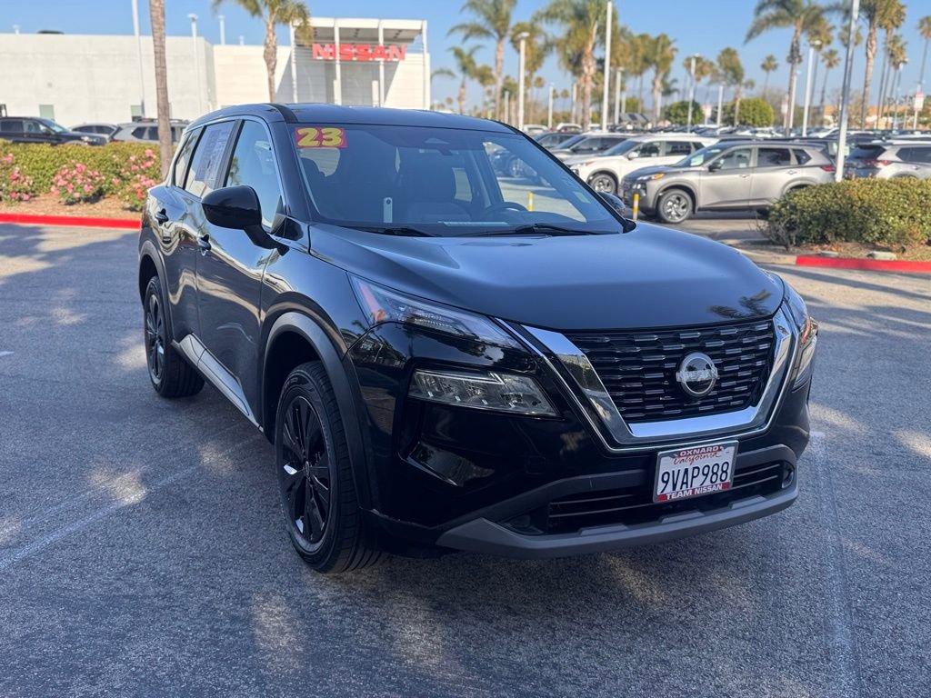 Certified 2023 Nissan Rogue SV FWD image 2
