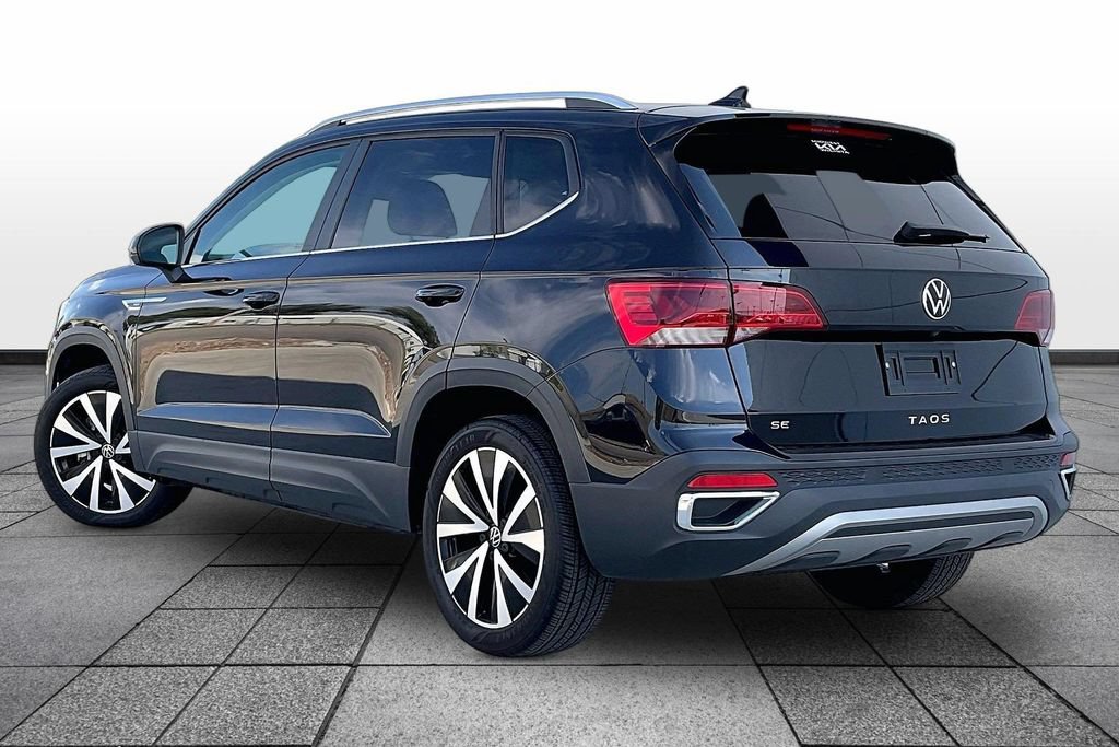 Used 2023 Volkswagen Taos SE FWD image 12