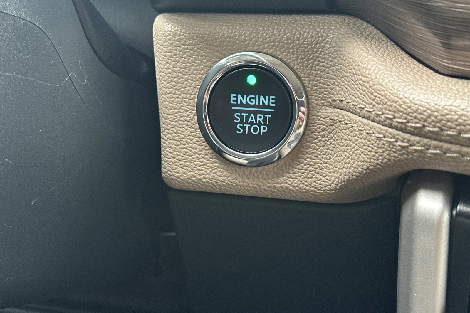 Used 2023 Ford Expedition Limited image 24