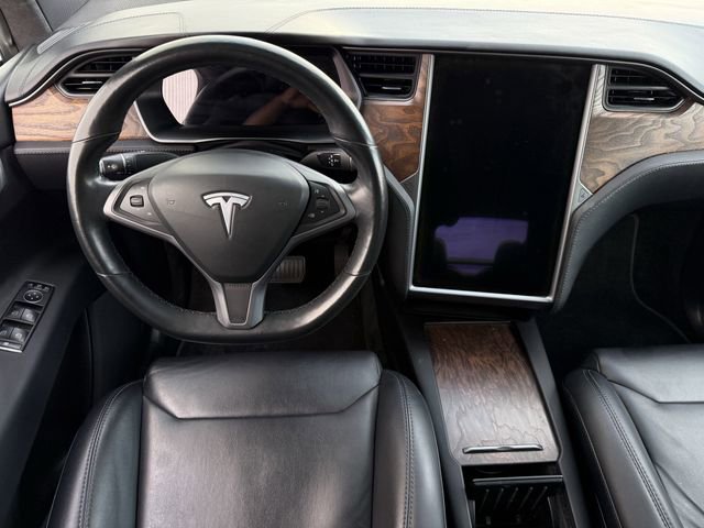 Used 2018 Tesla Model X 100D image 12