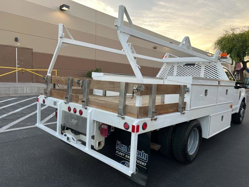 Used 2020 Ford F350 XL w/ Power Equipment Group RWD image 5