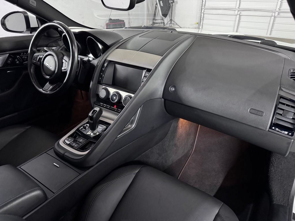 Used 2017 Jaguar F-TYPE Coupe RWD image 45