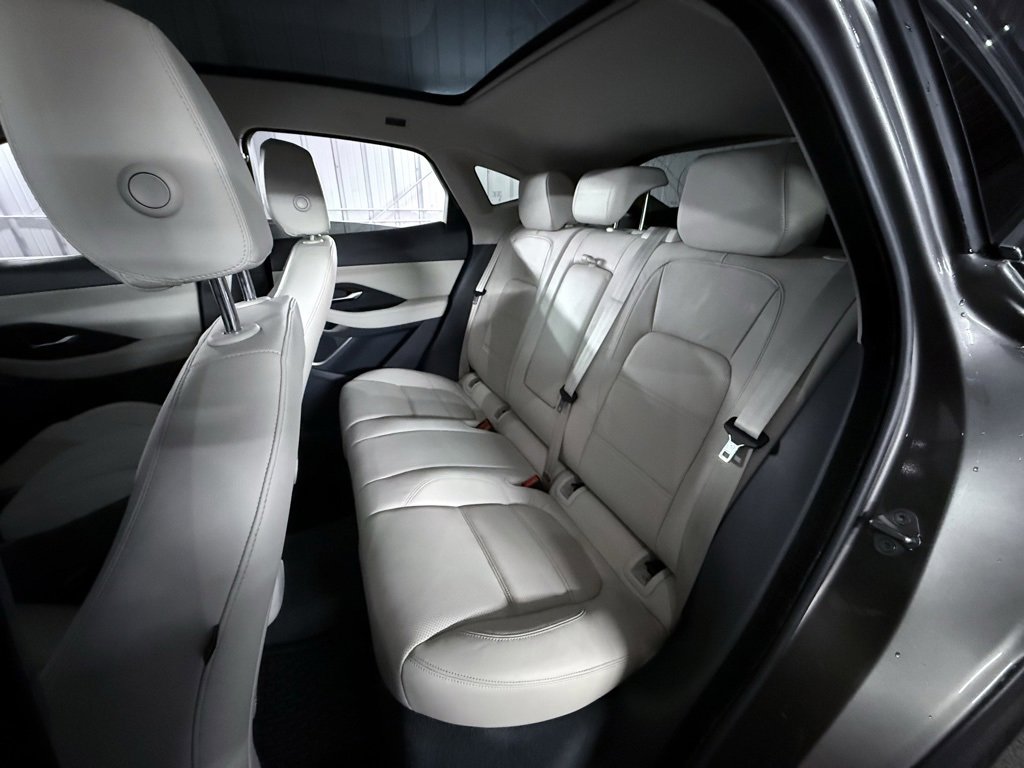 Used 2020 Jaguar E-PACE SE image 22