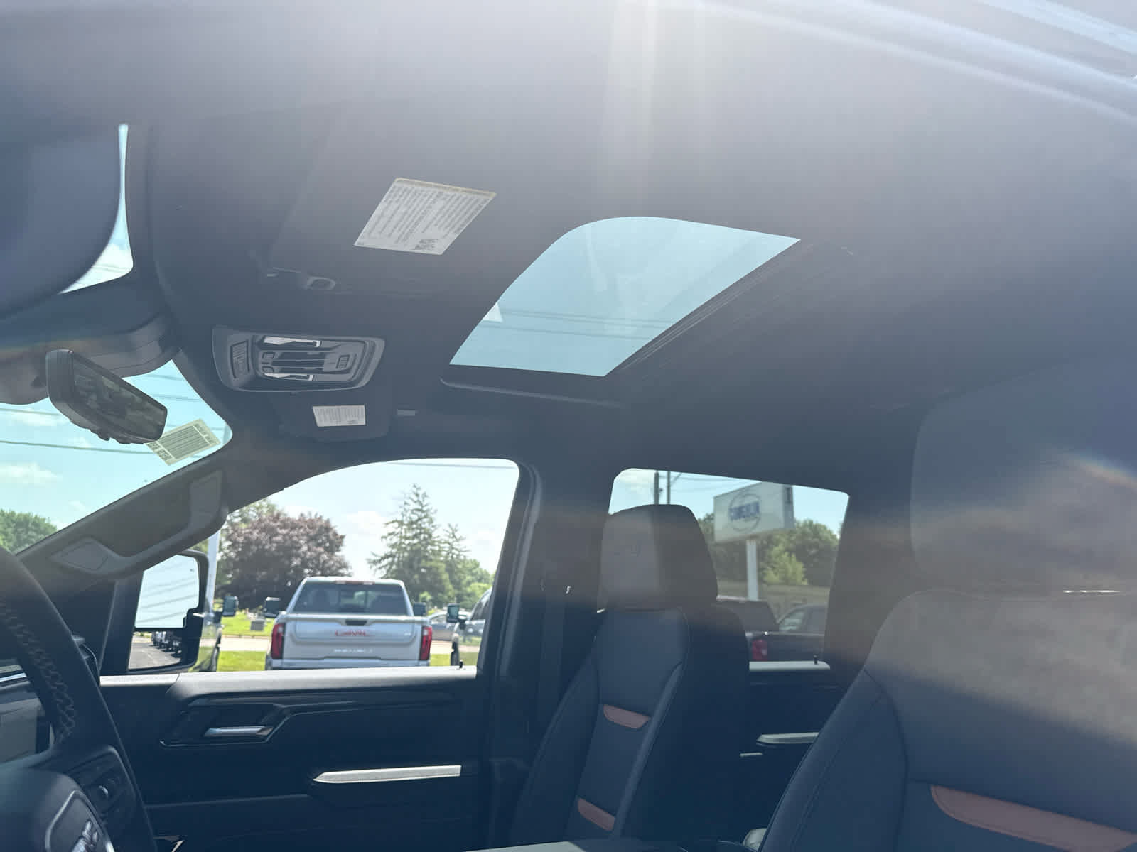 New 2026 GMC Sierra 3500 AT4 w/ AT4 Premium Plus Package AWD/4WD image 11