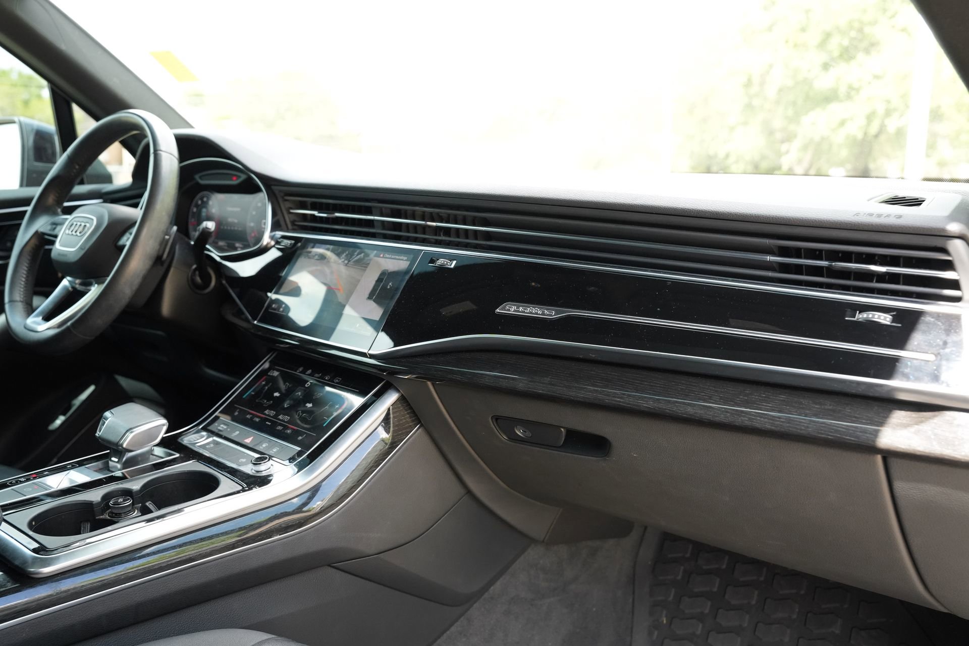 Used 2020 Audi Q7 3.0T Premium Plus AWD/4WD image 25