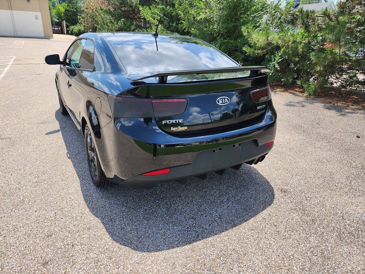 Used 2011 Kia Forte Koup EX FWD image 14