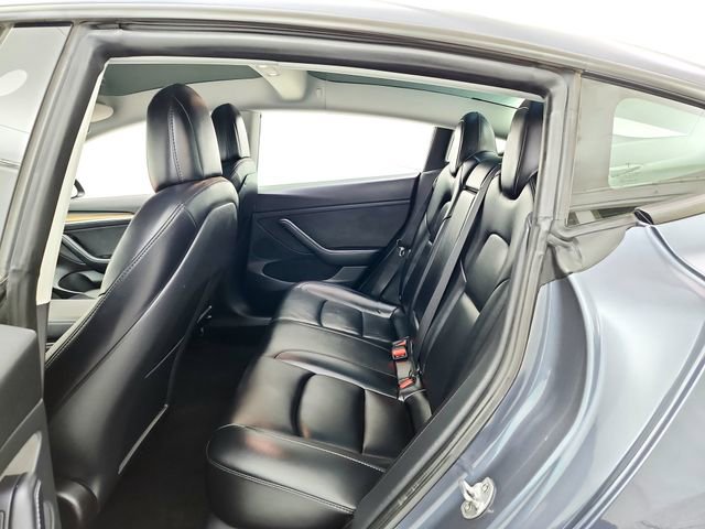 Used 2022 Tesla Model 3 Long Range AWD/4WD image 29
