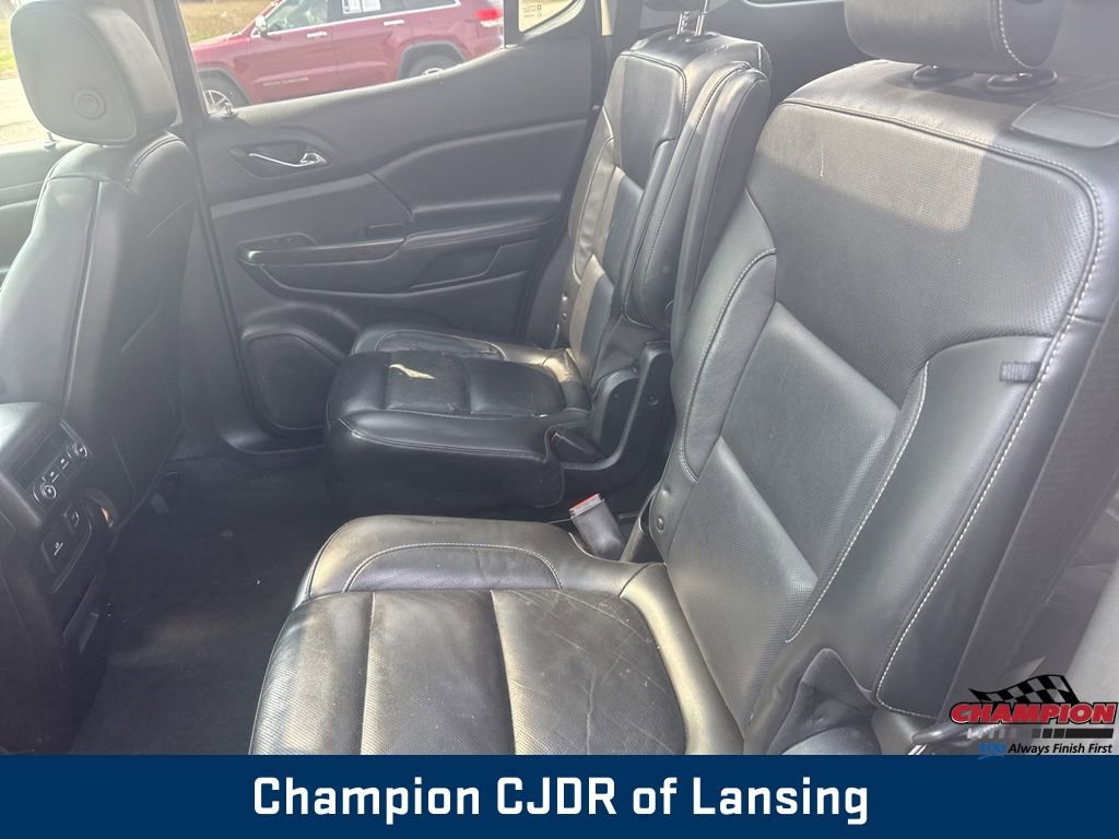 Used 2019 GMC Acadia SLT image 38