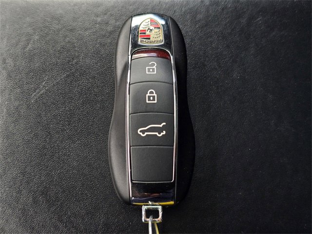 Used 2021 Porsche Macan image 42