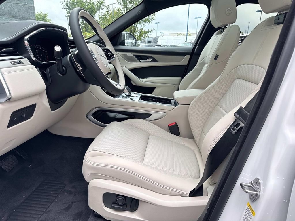 New 2026 Jaguar F-PACE R-Dynamic S AWD/4WD image 18