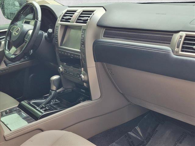 Used 2020 Lexus GX 460 Premium AWD/4WD image 22