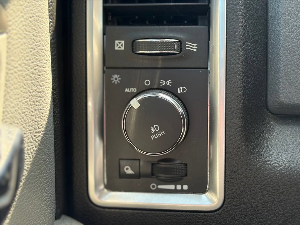 Used 2019 RAM 1500 Big Horn AWD/4WD image 25