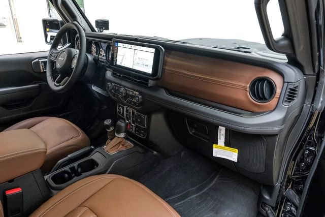 Used 2025 Jeep Gladiator Rubicon w/ Safety Group AWD/4WD image 63