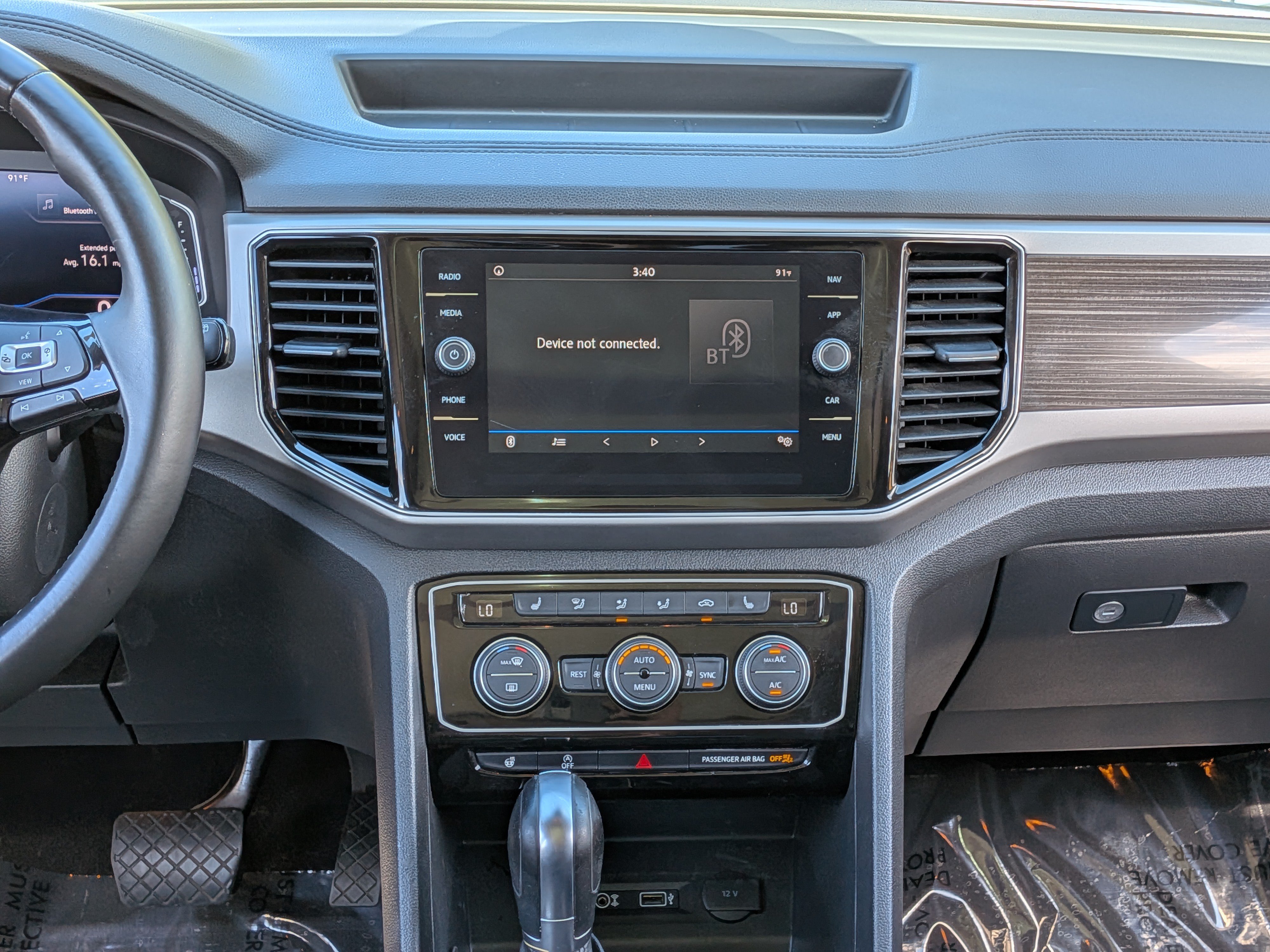 Used 2019 Volkswagen Atlas SEL FWD image 20
