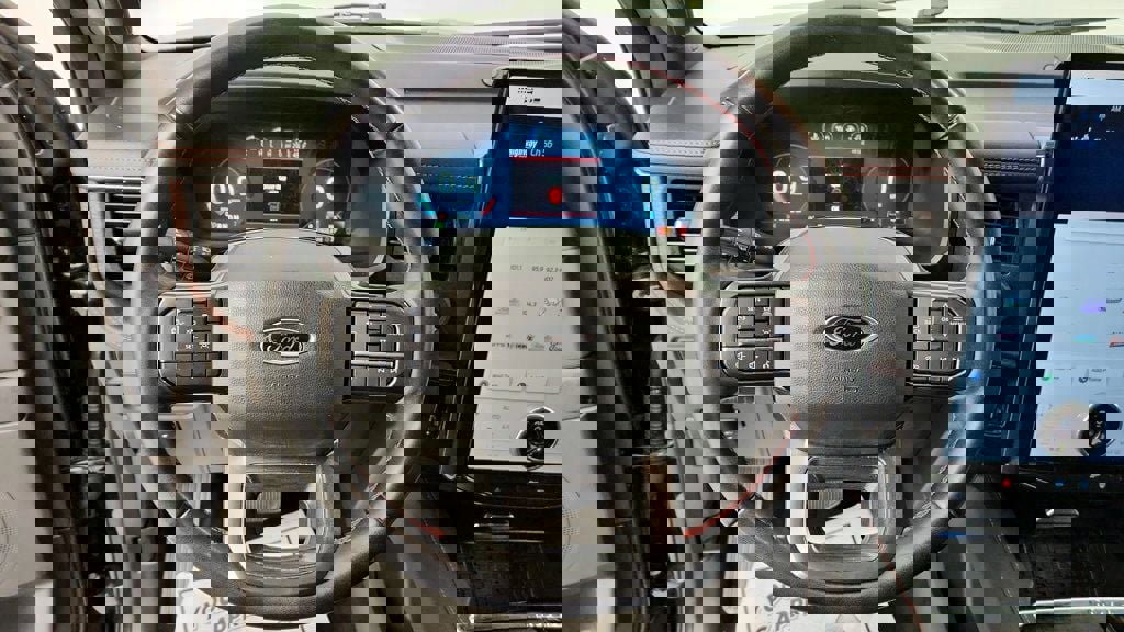 Used 2022 Ford Expedition Max Limited image 14