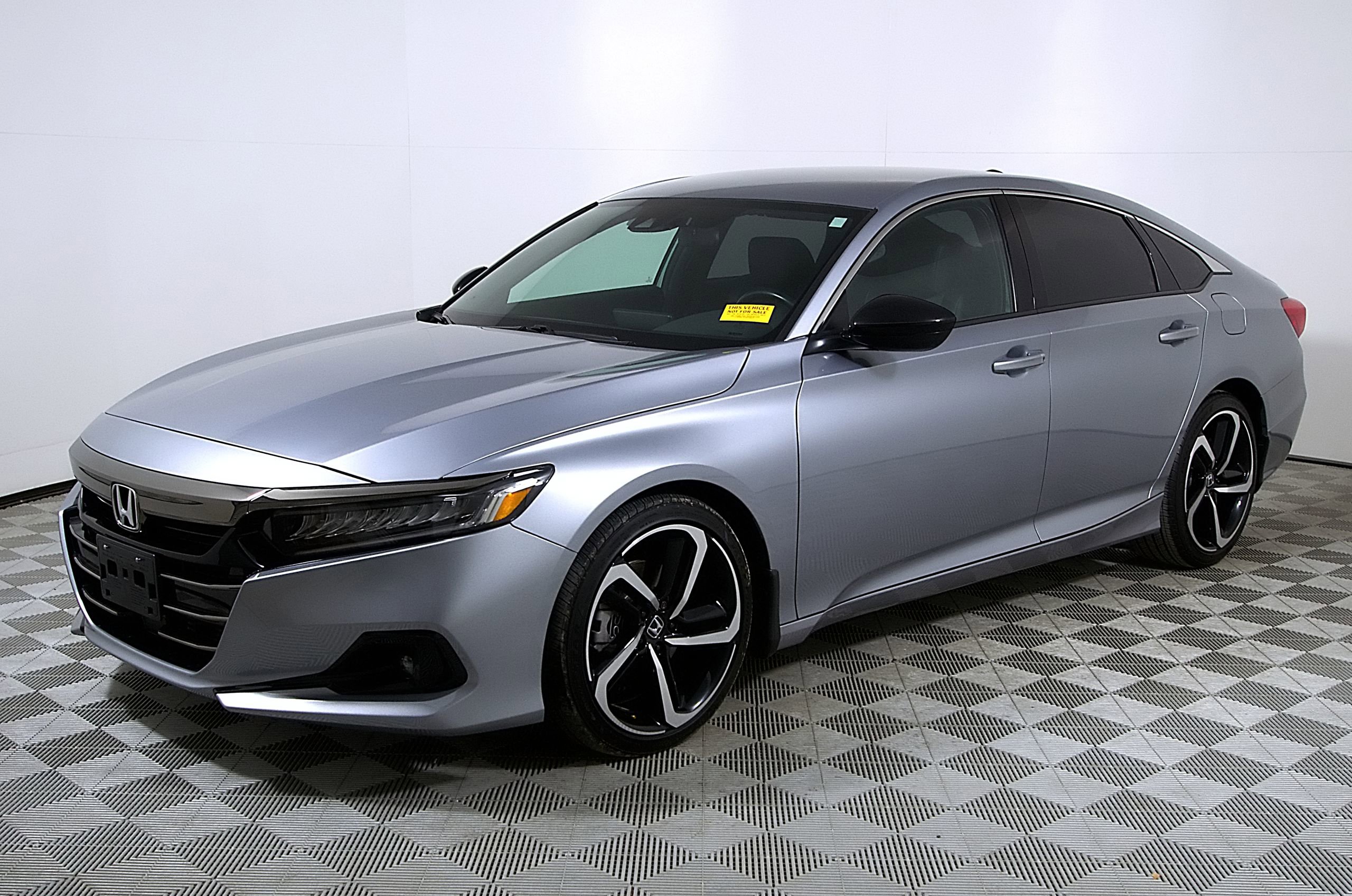 Used 2021 Honda Accord Sport image 3