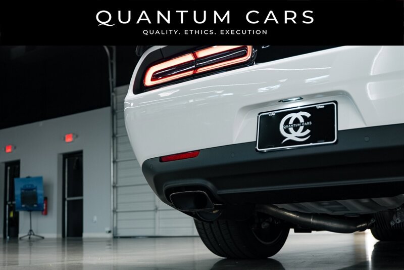 Used 2023 Dodge Challenger SRT Hellcat RWD image 32