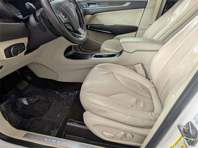 Used 2019 Lincoln MKC Reserve w/ MKC Climate Package image 10