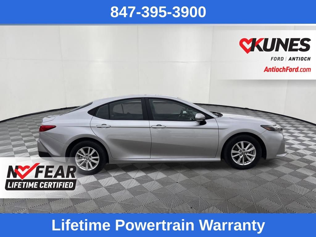 Used 2025 Toyota Camry LE FWD image 3