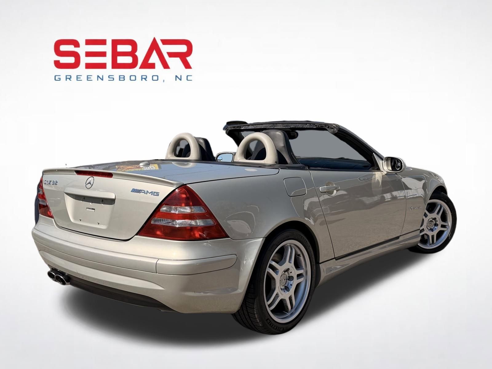 Used 2002 Mercedes-Benz SLK 32 AMG image 5