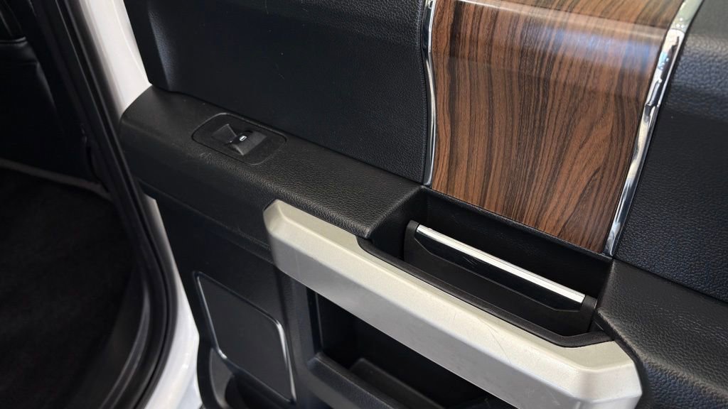 Used 2015 Ford F150 Lariat w/ Equipment Group 502A Luxury AWD/4WD image 25