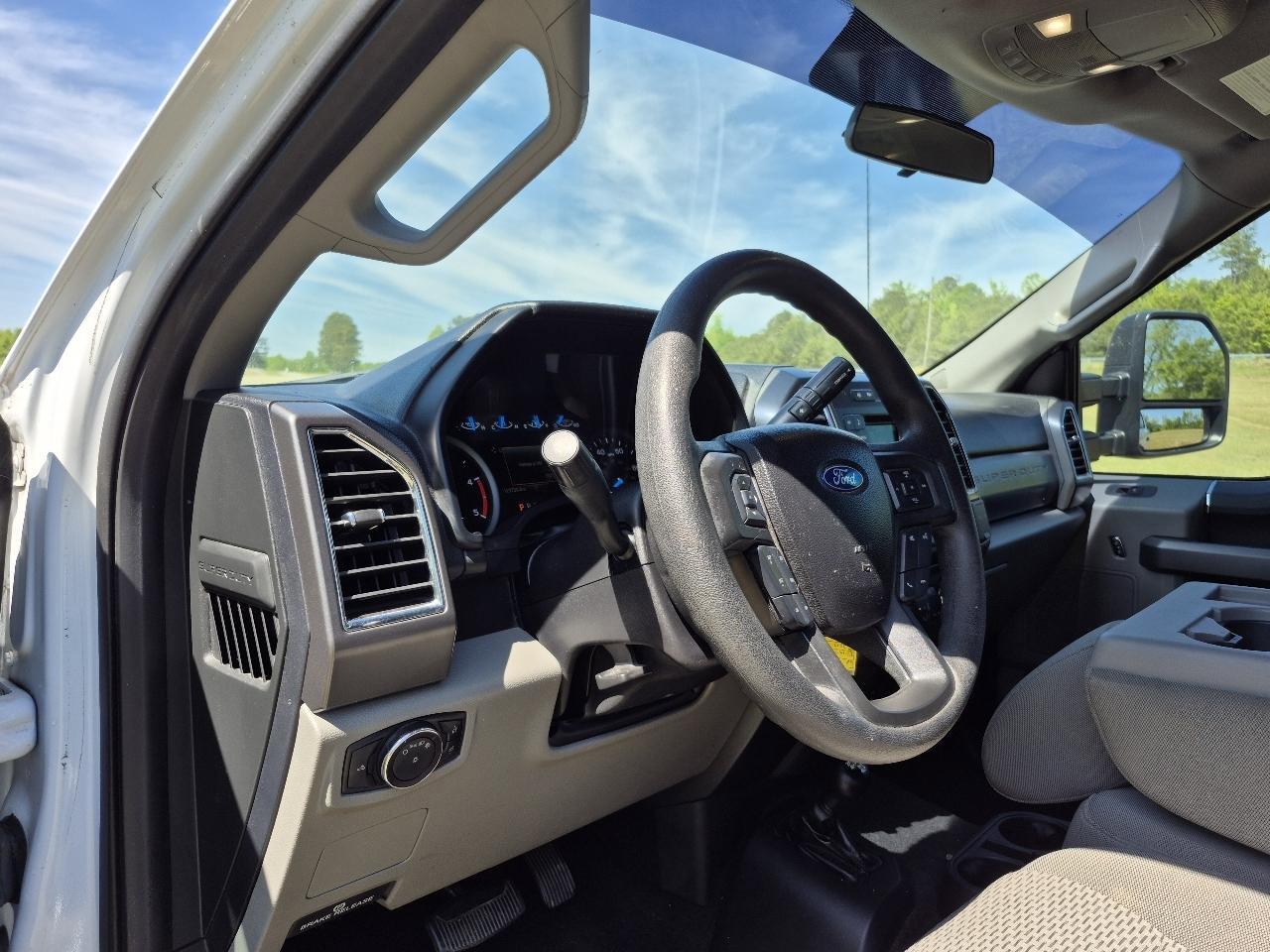Used 2017 Ford F250 XLT AWD/4WD image 15