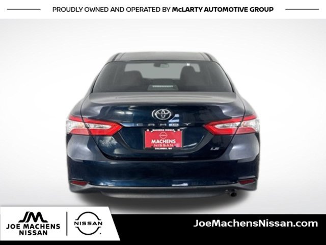 Used 2018 Toyota Camry LE FWD image 8