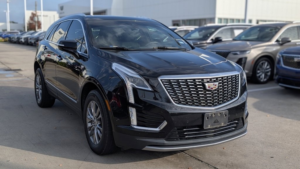 Used 2021 Cadillac XT5 Premium Luxury image 3