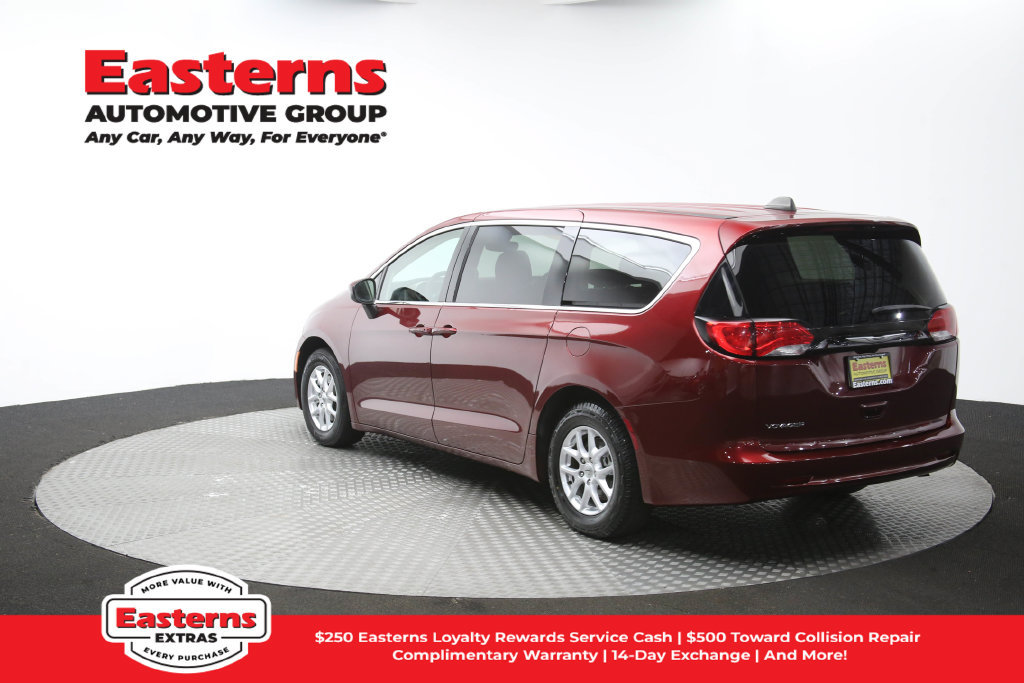 Used 2023 Chrysler Voyager LX FWD image 65