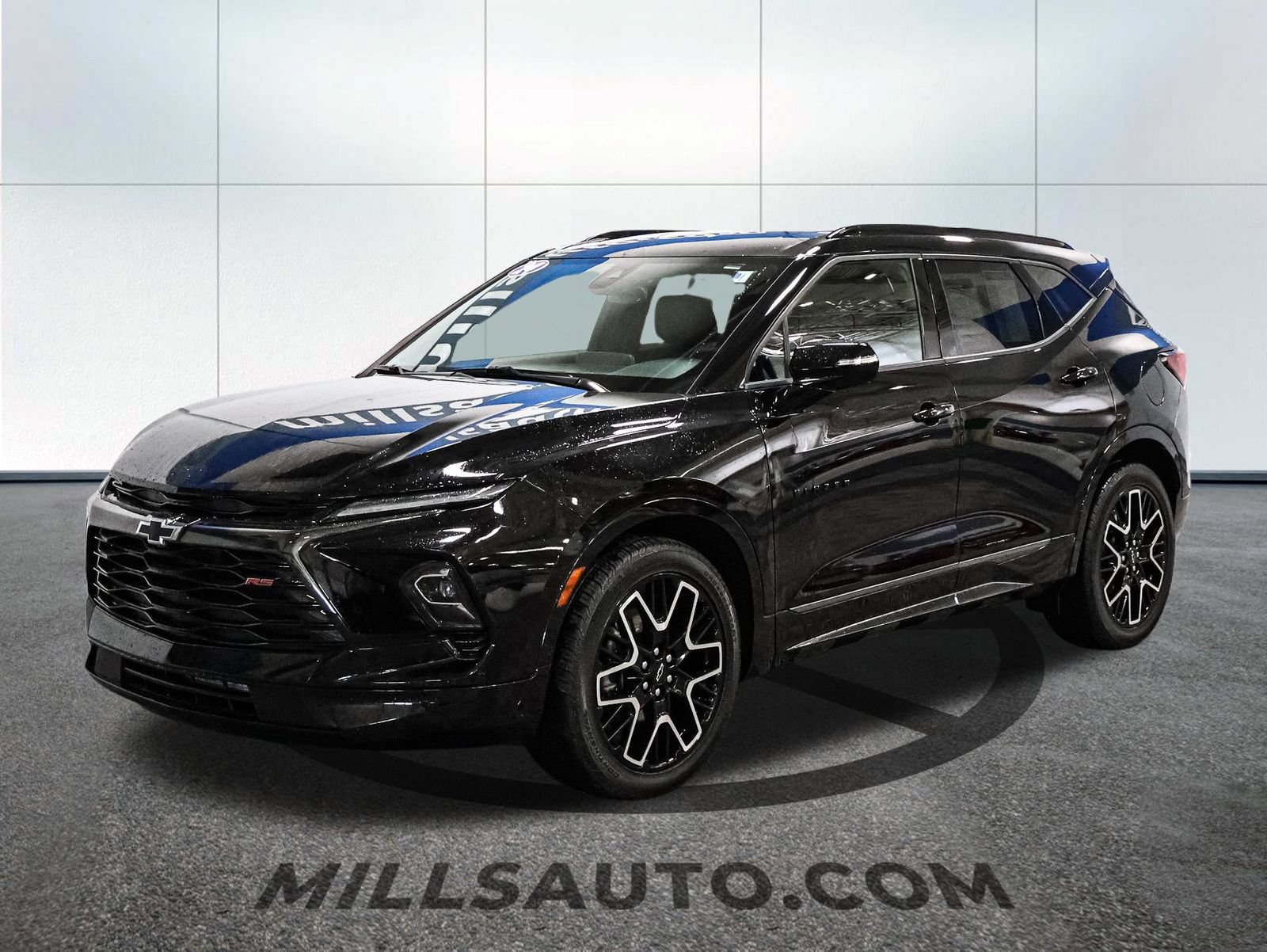 Used 2024 Chevrolet Blazer RS w/ Enhanced Convenience Package AWD/4WD image 2
