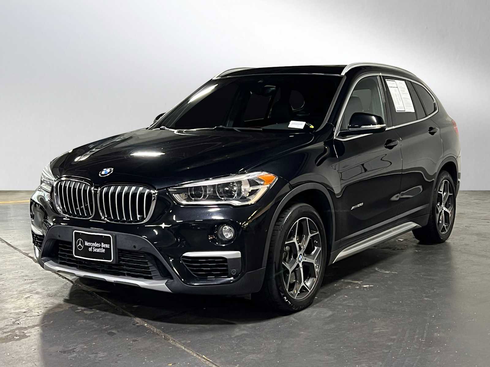 Used 2017 BMW X1 xDrive28i AWD/4WD image 7
