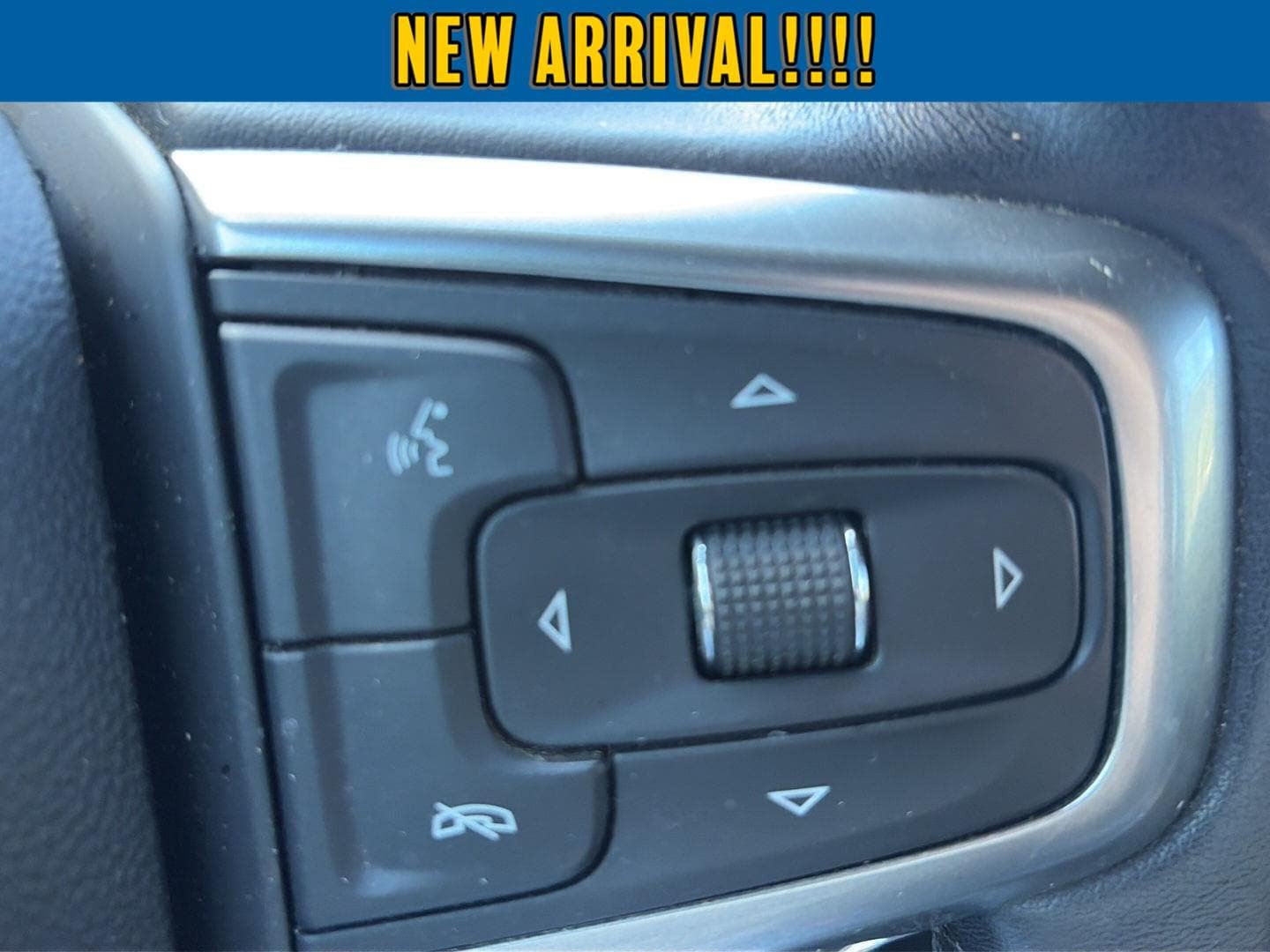 Used 2019 Chevrolet Silverado 1500 LT Trail Boss AWD/4WD image 14