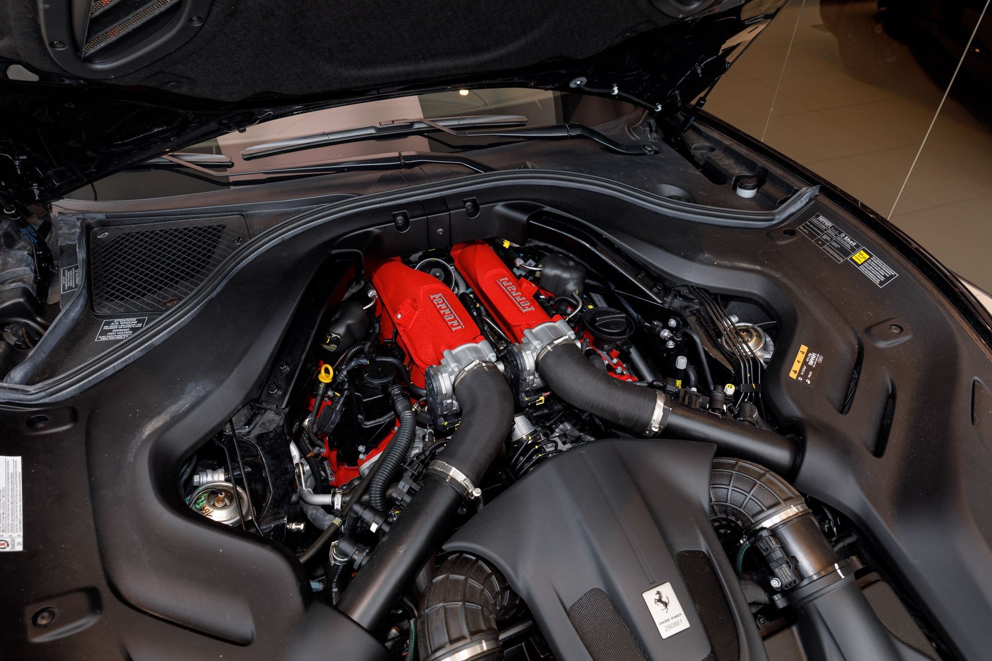 Used 2023 Ferrari Portofino M RWD image 11