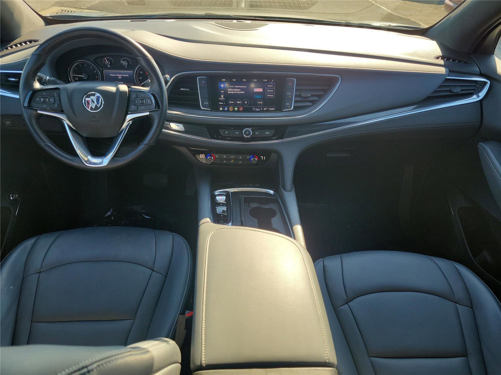 Used 2024 Buick Enclave Essence w/ Sport Touring Edition image 9