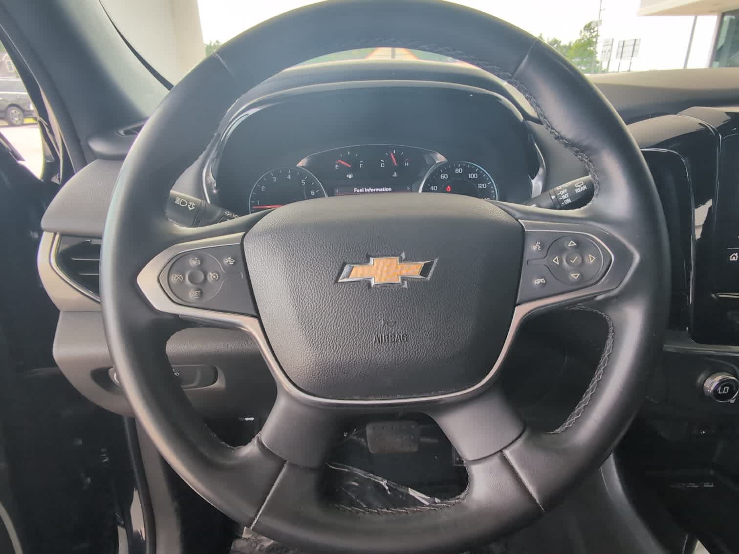 Used 2023 Chevrolet Traverse LT FWD image 32