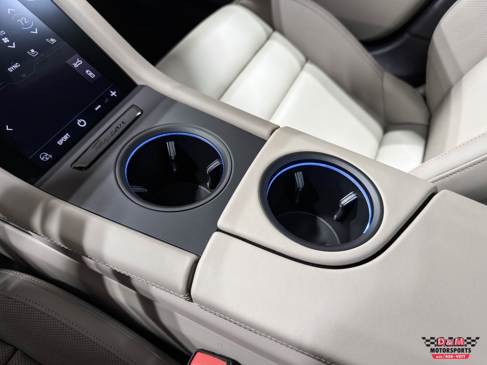 Used 2021 Porsche Taycan image 21