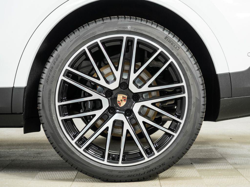 New 2026 Porsche Cayenne AWD/4WD image 39