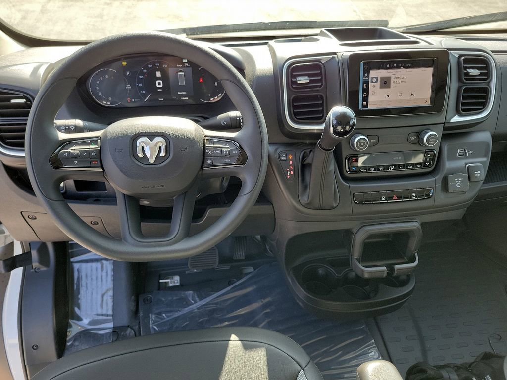 New 2025 RAM ProMaster 1500 w/ Quick Order Package 22G SLT image 3