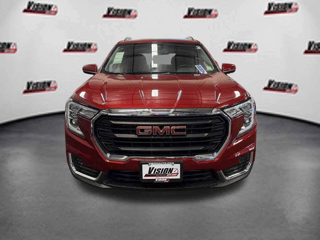 Used 2023 GMC Terrain SLE w/ Driver Convenience Package AWD/4WD image 2