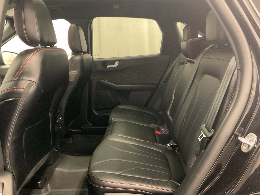 Used 2025 Ford Escape ST-Line Elite w/ Premium Technology Package AWD/4WD image 35