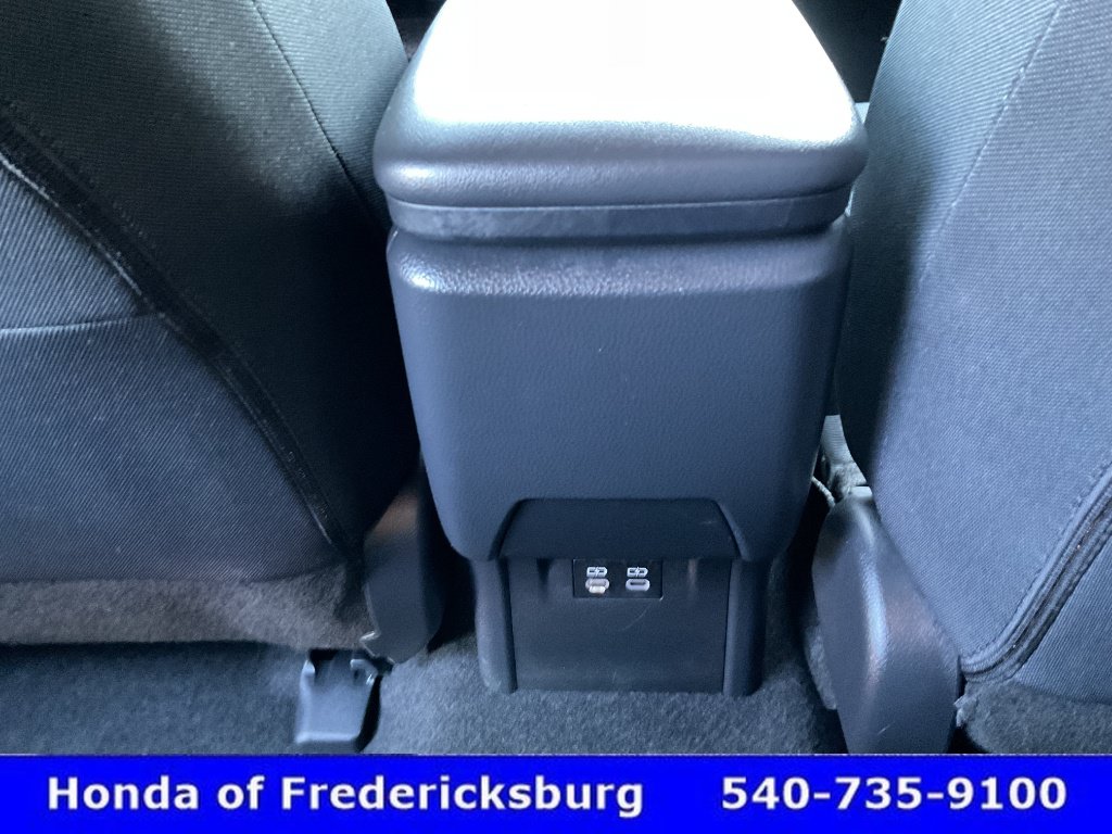 Used 2026 Toyota Prius LE FWD image 39