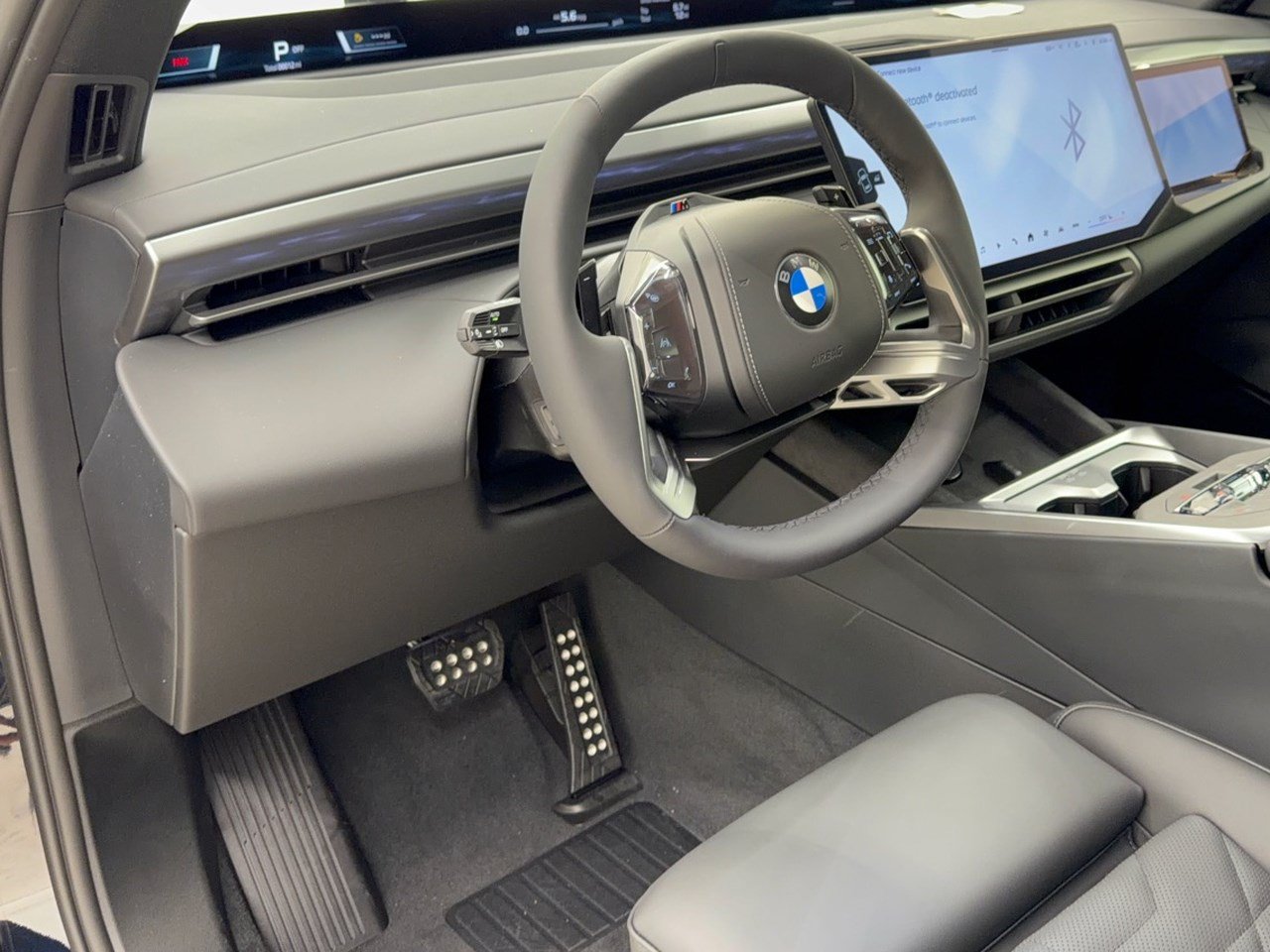 New 2027 BMW X5 xDrive40i w/ M Sport Professional Package AWD/4WD image 4