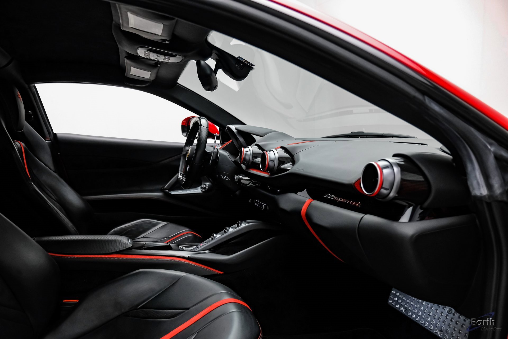 Used 2018 Ferrari 812 Superfast image 54